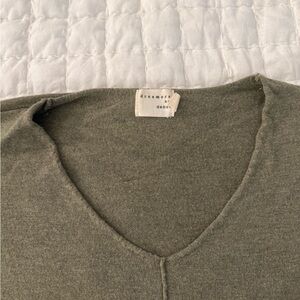 Dreamers by Debut Green V-Neck Sweater
